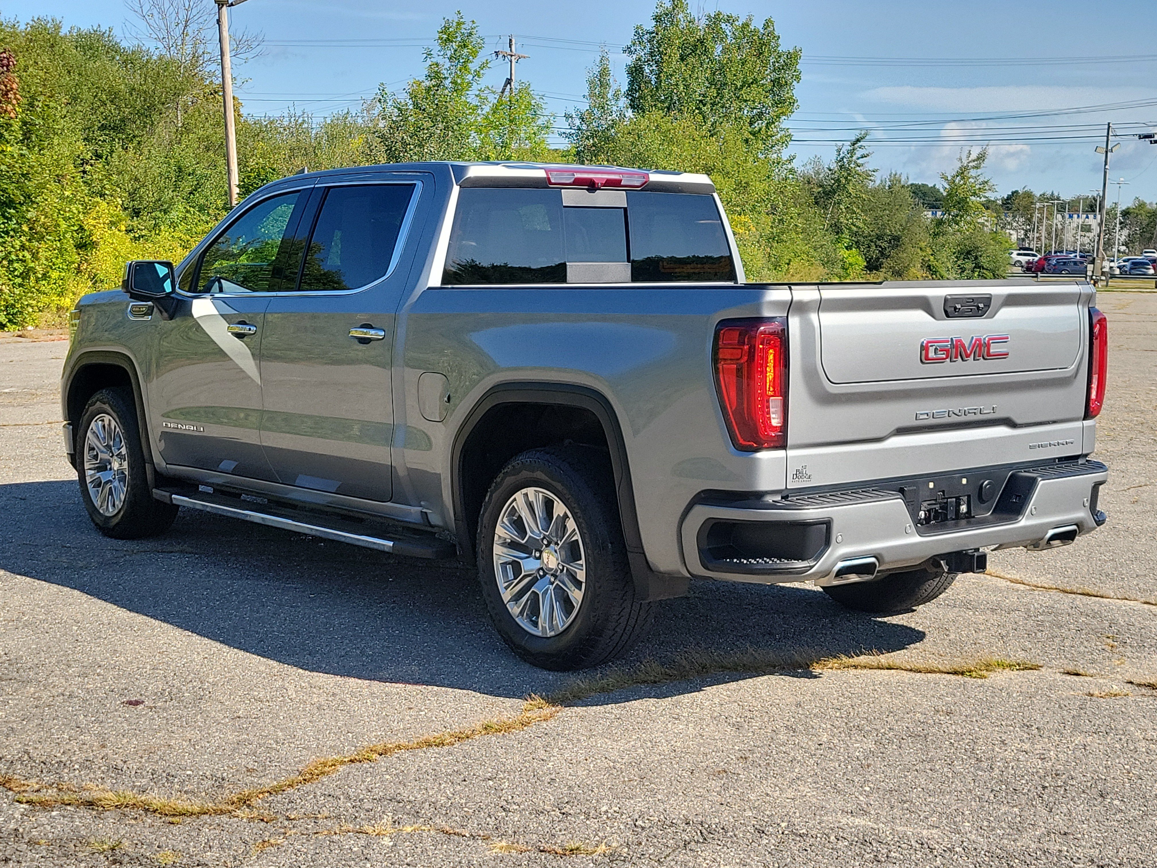 Used 2024 GMC Sierra 1500 Denali AWD/4WD image 7