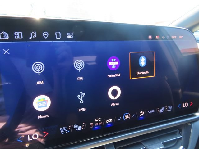 Certified 2025 Chevrolet Equinox EV RS w/ Convenience Package II AWD/4WD image 25