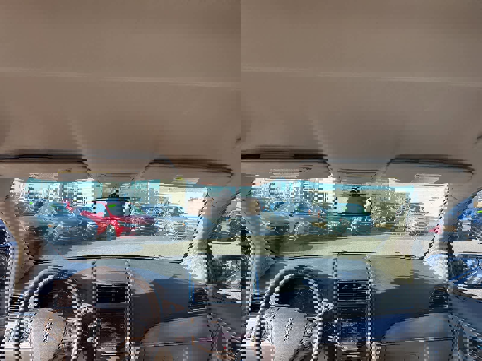 Used 2011 Lincoln MKX AWD image 18