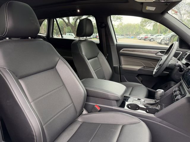 Used 2023 Volkswagen Atlas Cross Sport SE FWD image 15