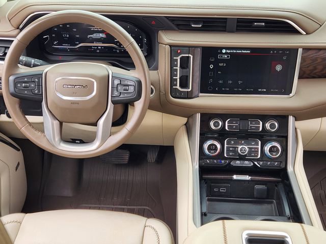 Used 2023 GMC Yukon Denali w/ LPO, Floor Liner Package AWD/4WD image 27