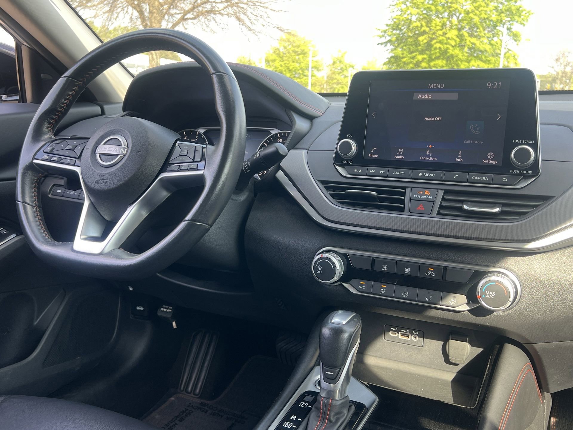 Used 2024 Nissan Altima 2.5 SR image 3