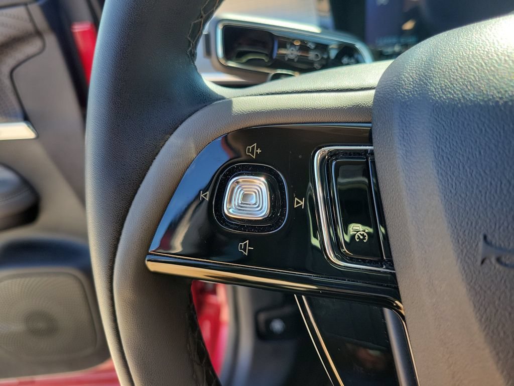 Used 2023 Lincoln Corsair FWD image 22