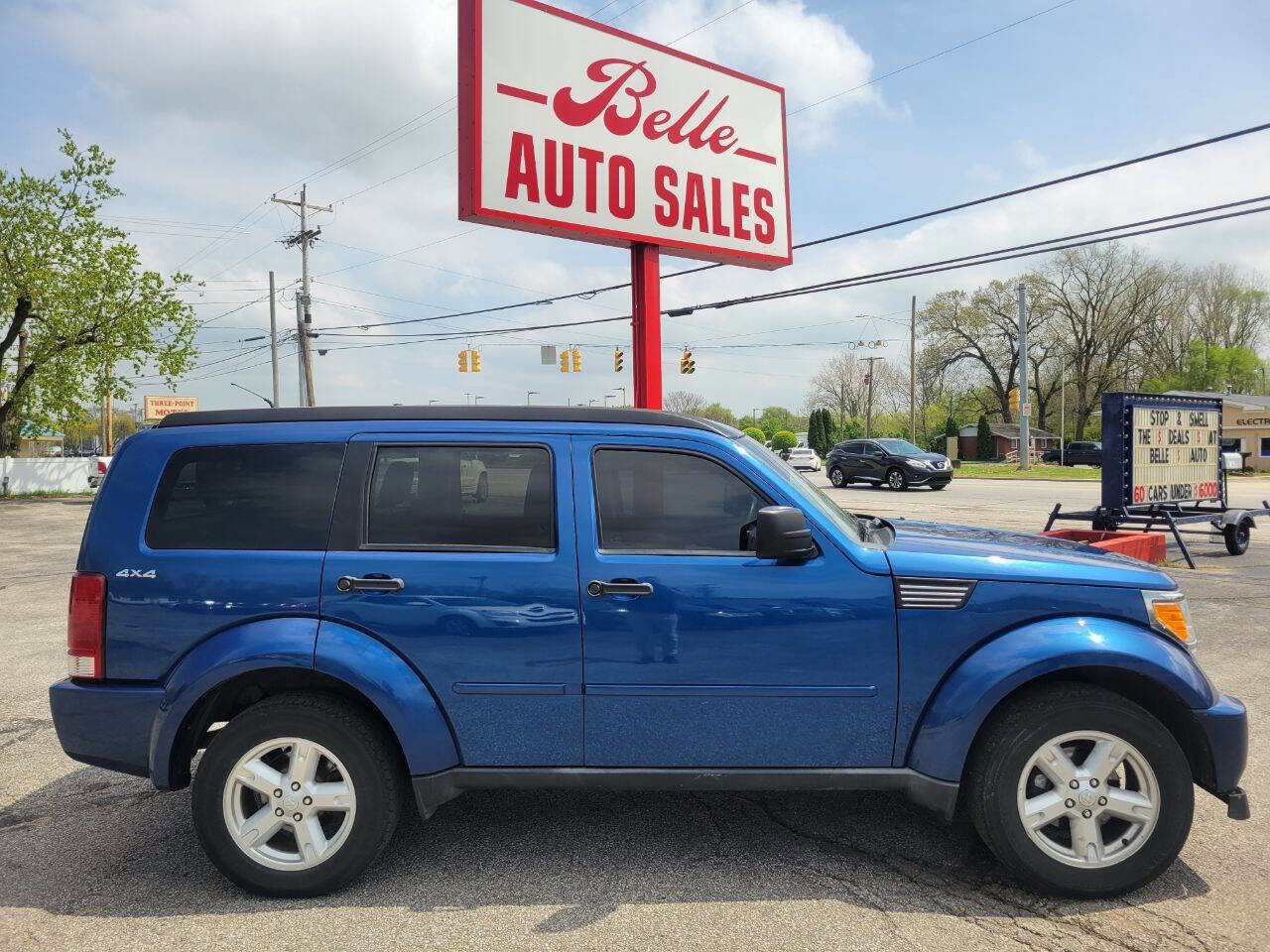 Used 2009 Dodge Nitro SLT image 2
