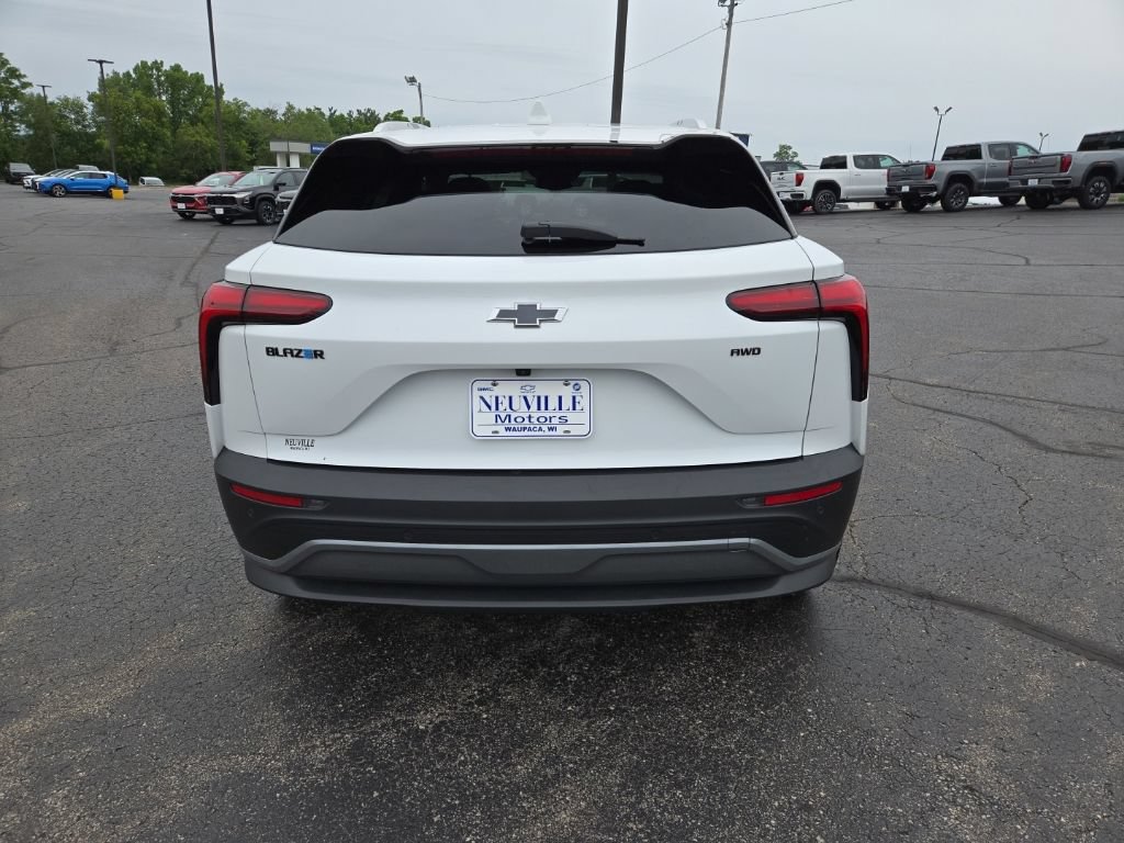 Certified 2025 Chevrolet Blazer EV LT AWD/4WD image 5