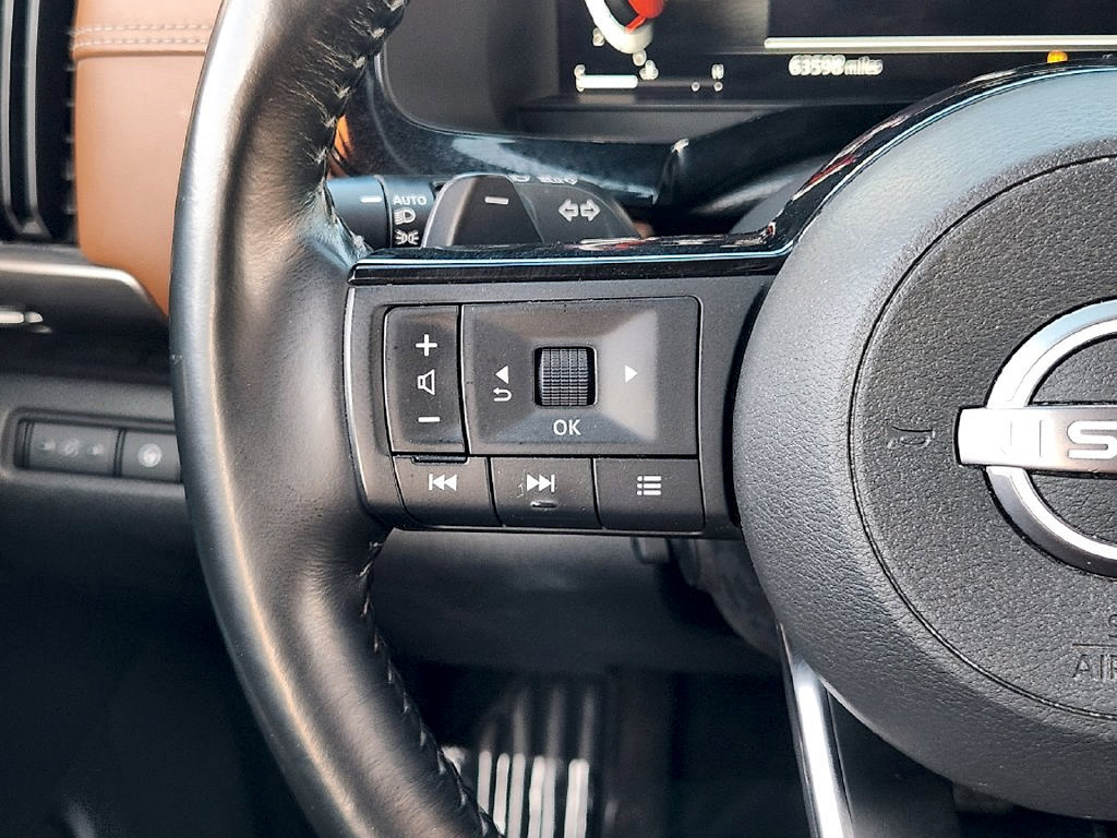 Used 2023 Nissan Pathfinder Platinum AWD/4WD image 27