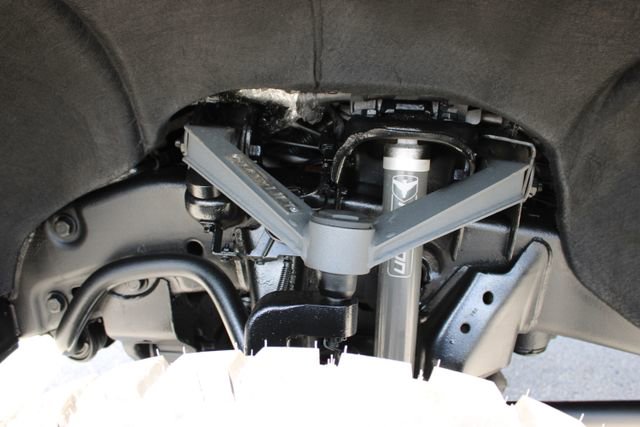 Used 2025 GMC Sierra 2500 AT4 w/ AT4 Premium Plus Package AWD/4WD image 21
