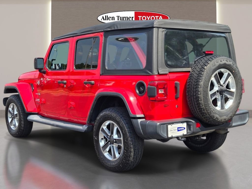 Used 2018 Jeep Wrangler Unlimited Sahara AWD/4WD image 9