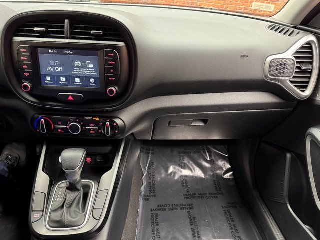 Used 2020 Kia Soul LX image 17
