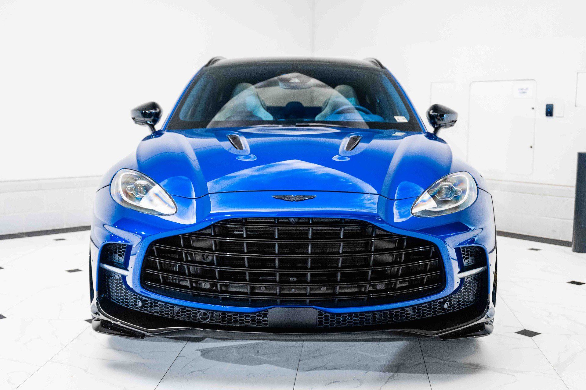 Used 2024 Aston Martin DBX 707 image 7