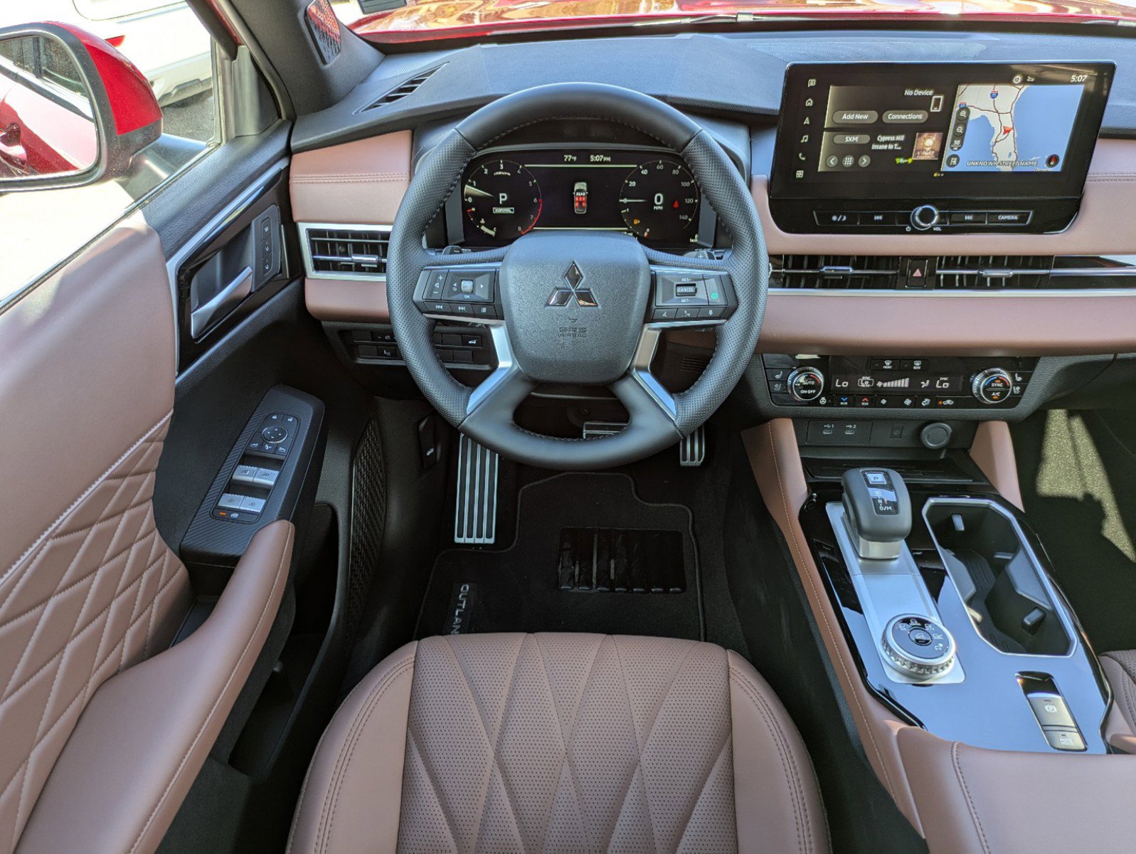 New 2025 Mitsubishi Outlander SEL image 15