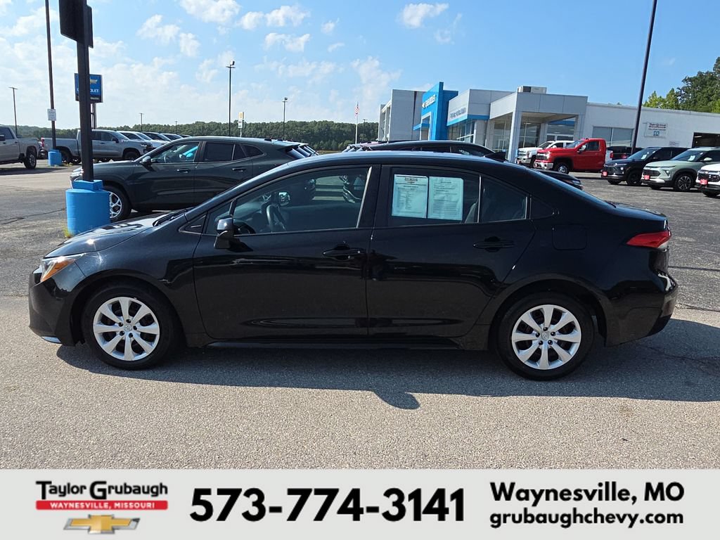 Used 2024 Toyota Corolla LE FWD image 5