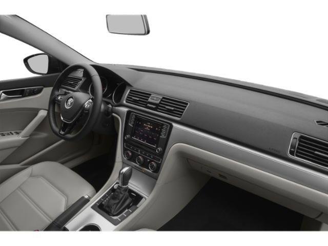 Used 2019 Volkswagen Passat 2.0T Wolfsburg image 18