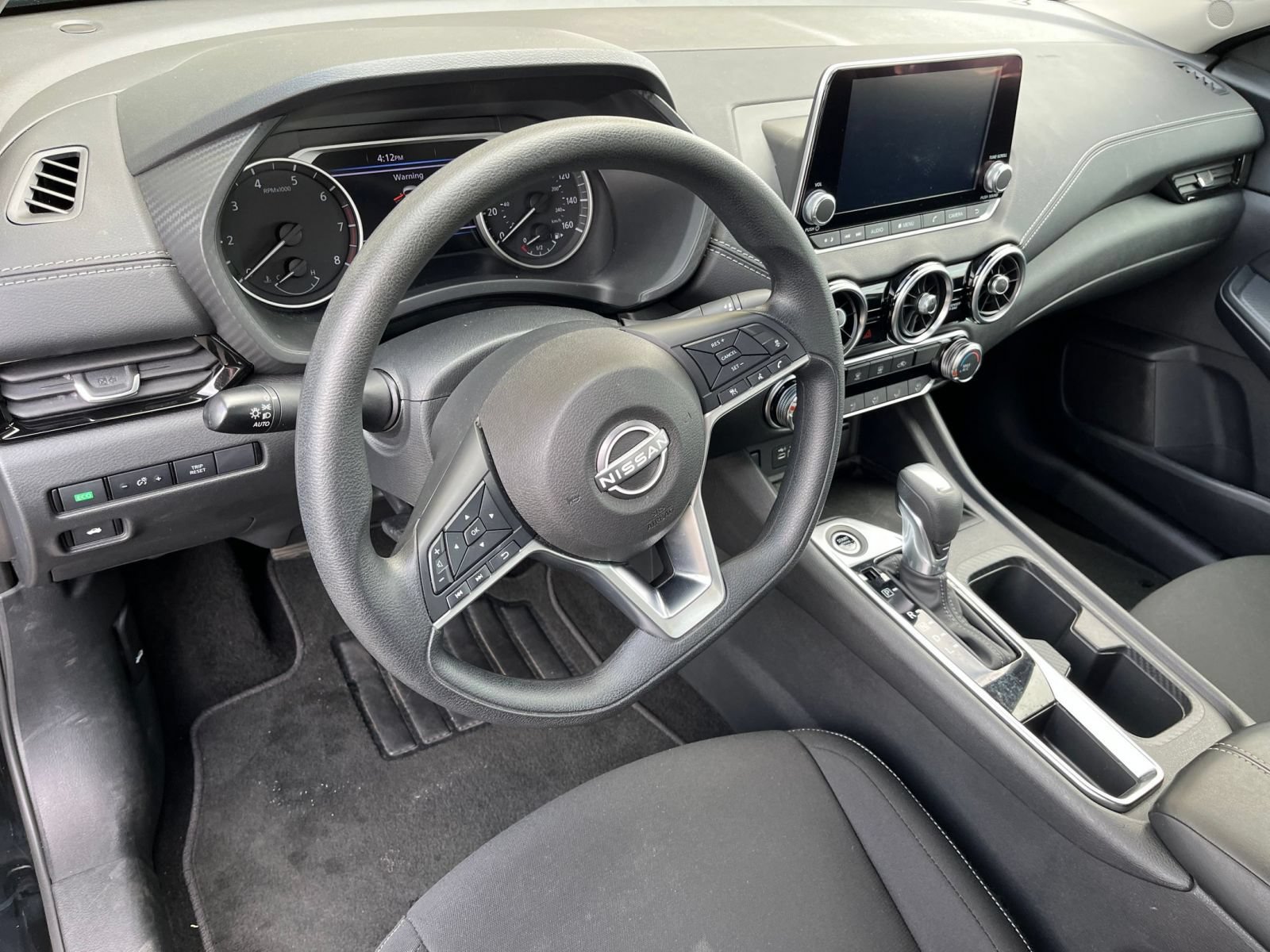 Used 2025 Nissan Sentra SV FWD image 31