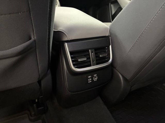 Used 2023 Subaru Outback Premium image 19