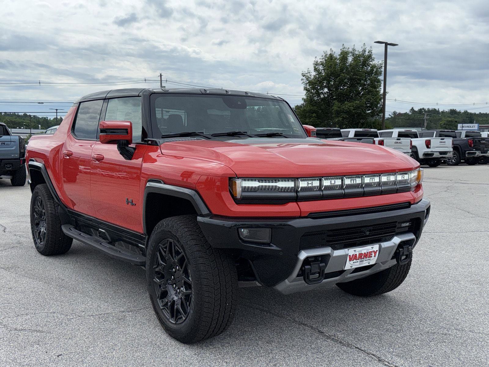 New 2025 GMC Hummer EV 3X w/ LPO, Dark Essentials Package image 4