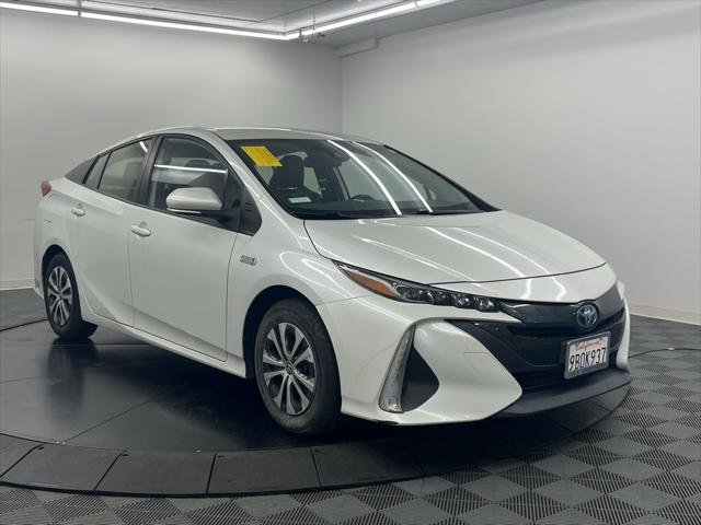Certified 2022 Toyota Prius Prime XLE image 2
