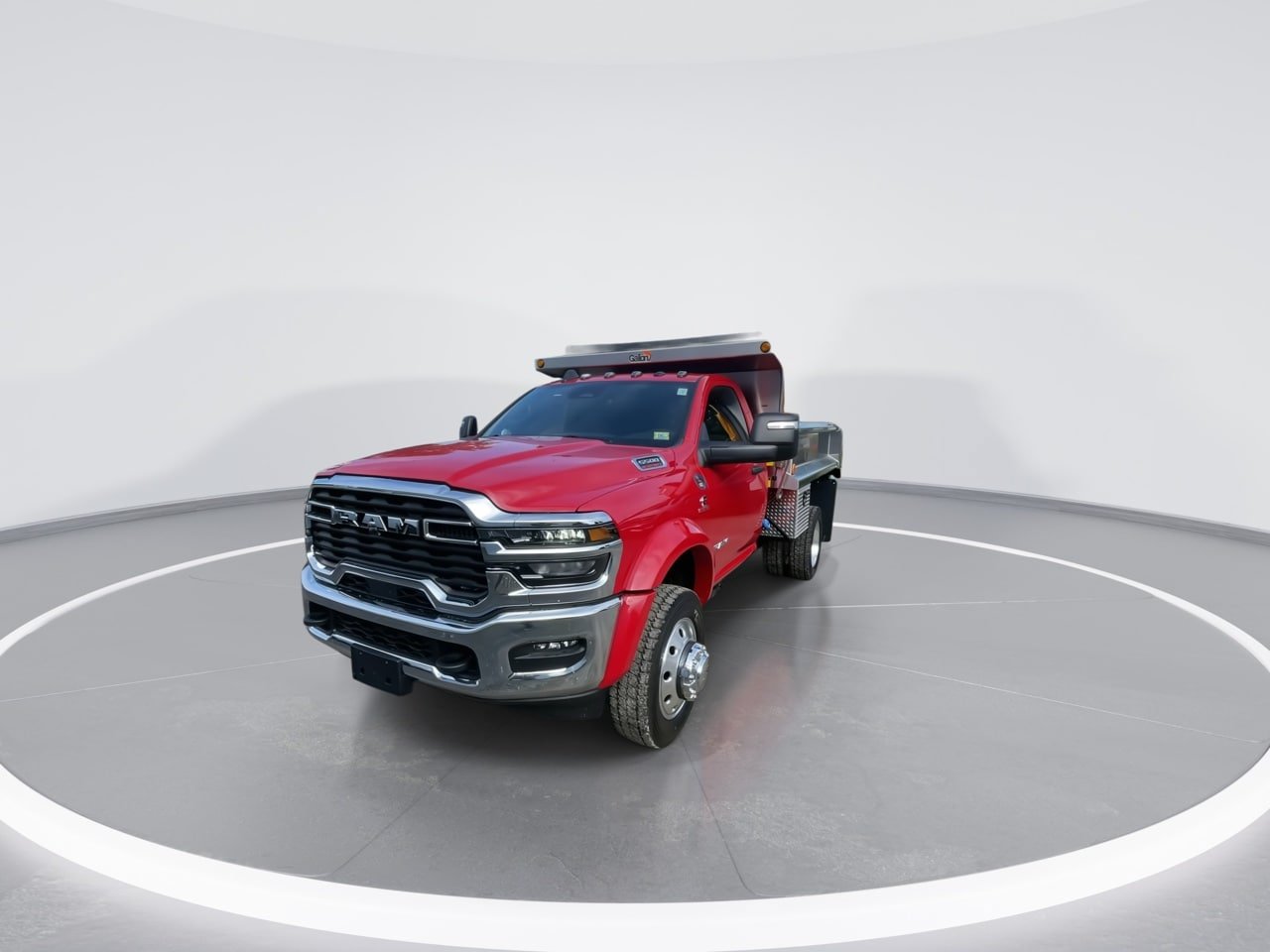 New 2026 RAM 5500 4x4 Regular Cab image 8