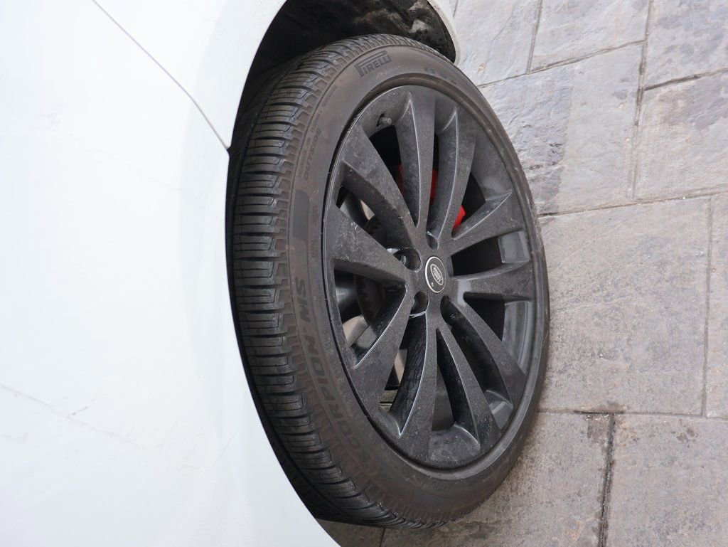 Used 2025 Land Rover Range Rover Sport Dynamic SE image 19