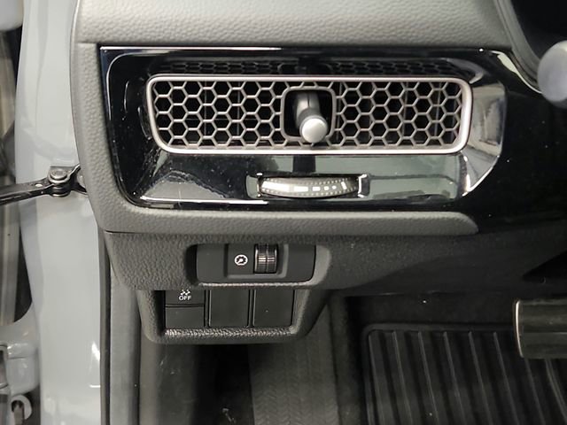 Used 2025 Honda Civic Sport image 28