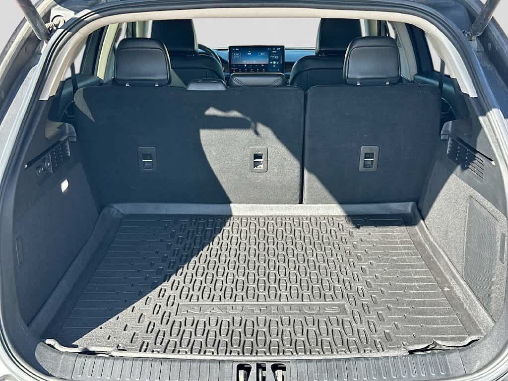 Used 2023 Lincoln Nautilus Reserve FWD image 27