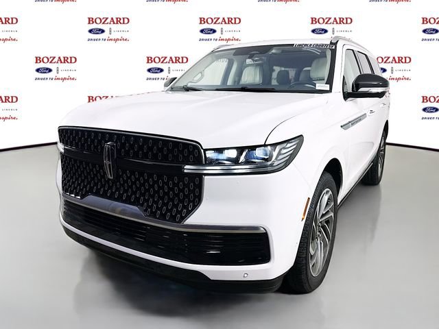 New 2025 Lincoln Navigator Reserve image 3