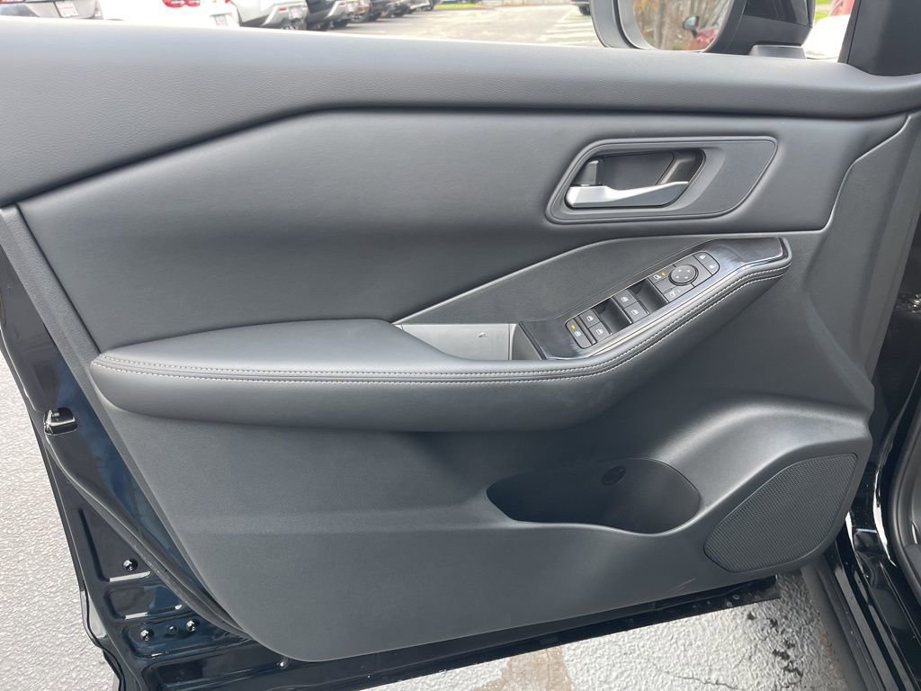 New 2026 Nissan Rogue SV w/ Cold Weather Package image 11