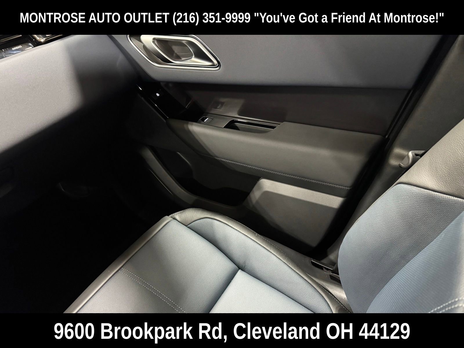 New 2026 Land Rover Range Rover Velar Dynamic SE image 37