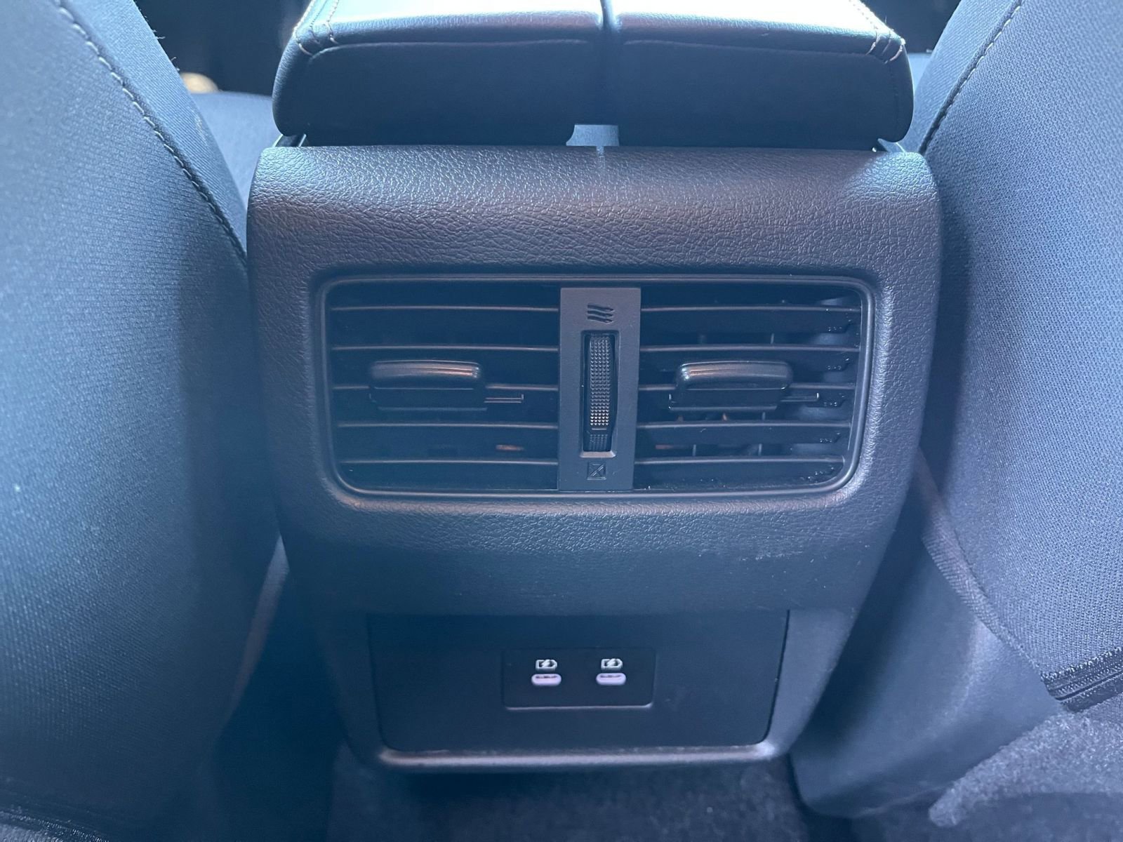 Used 2025 Nissan Rogue SV image 24