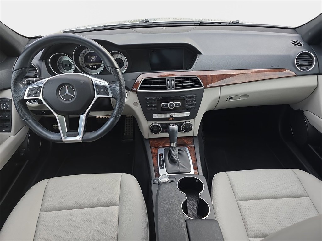 Used 2013 Mercedes-Benz C 250 Sedan image 9
