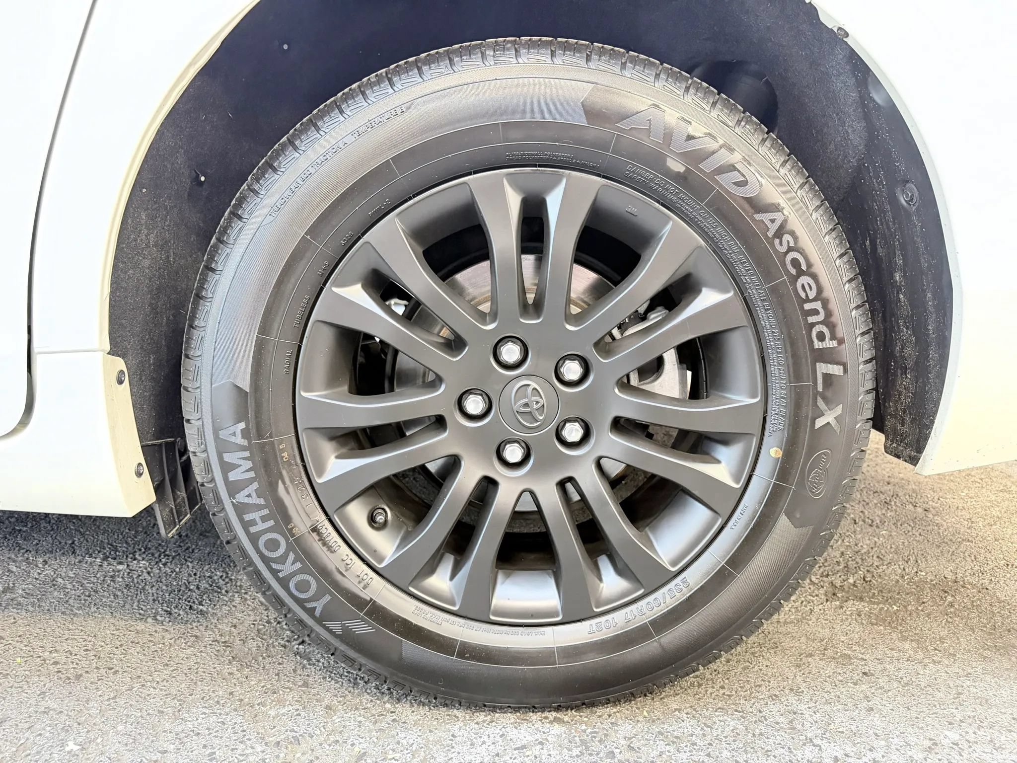 Used 2017 Toyota Sienna XLE FWD image 7