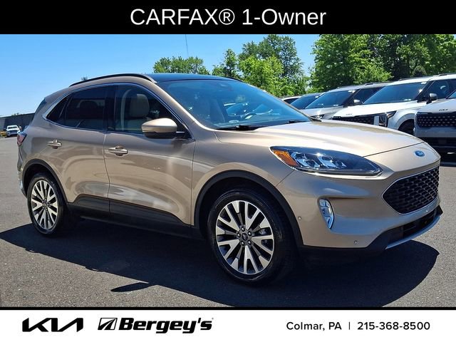 Used 2020 Ford Escape Titanium w/ Titanium Premium Package 2.0 AWD/4WD image 3