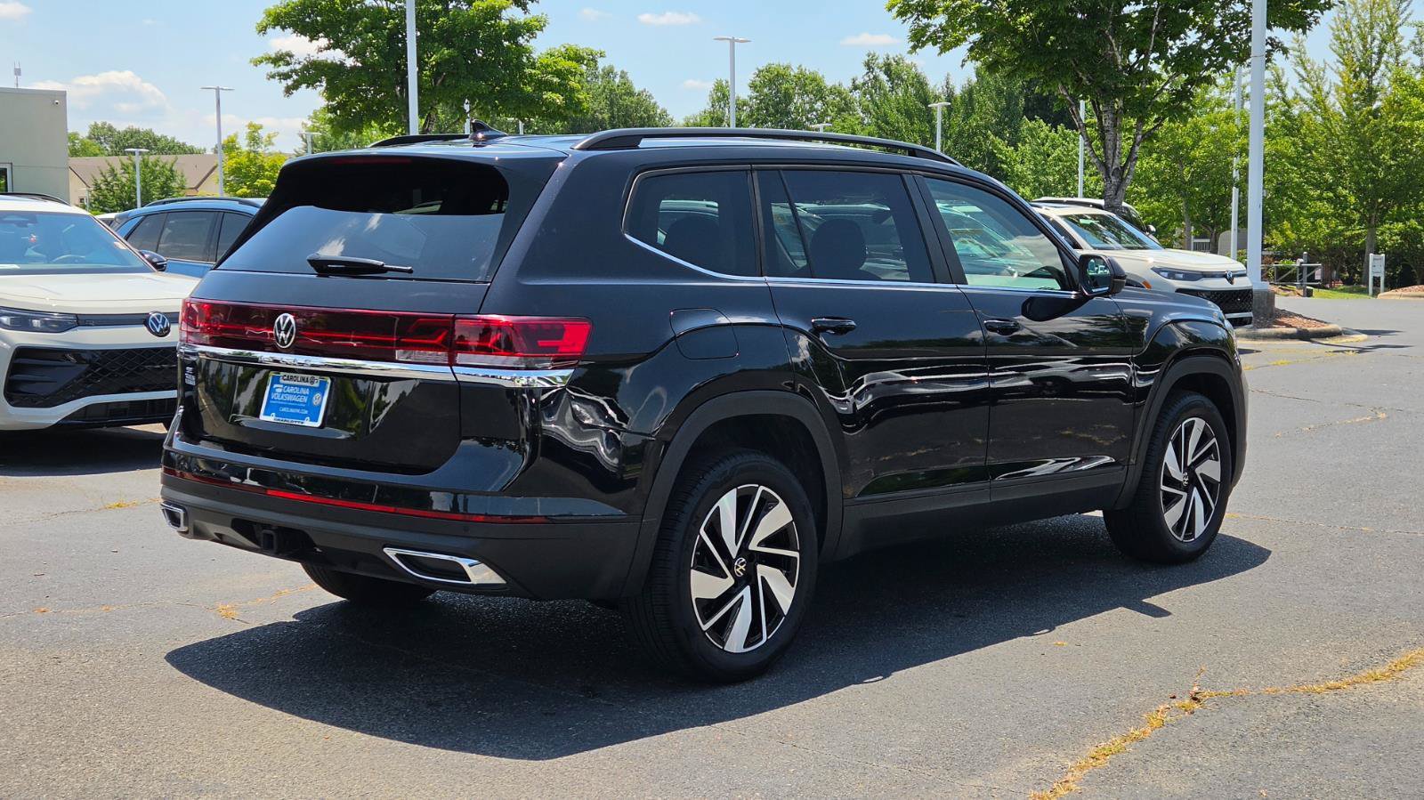 Used 2026 Volkswagen Atlas SE FWD image 5