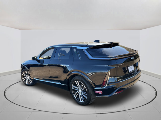 Certified 2024 Cadillac Lyriq Luxury AWD/4WD image 4