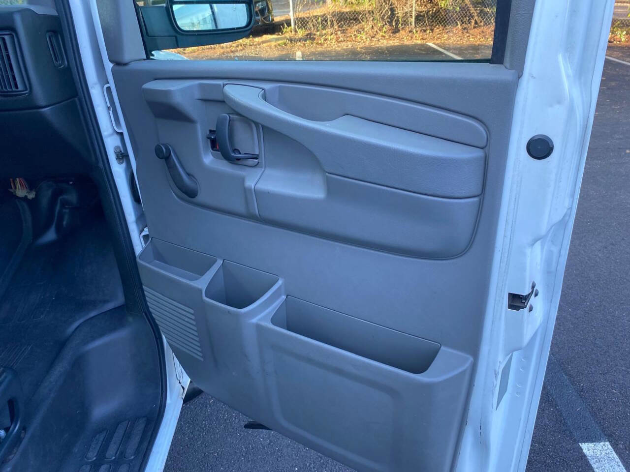 Used 2013 Chevrolet Express 1500 image 16