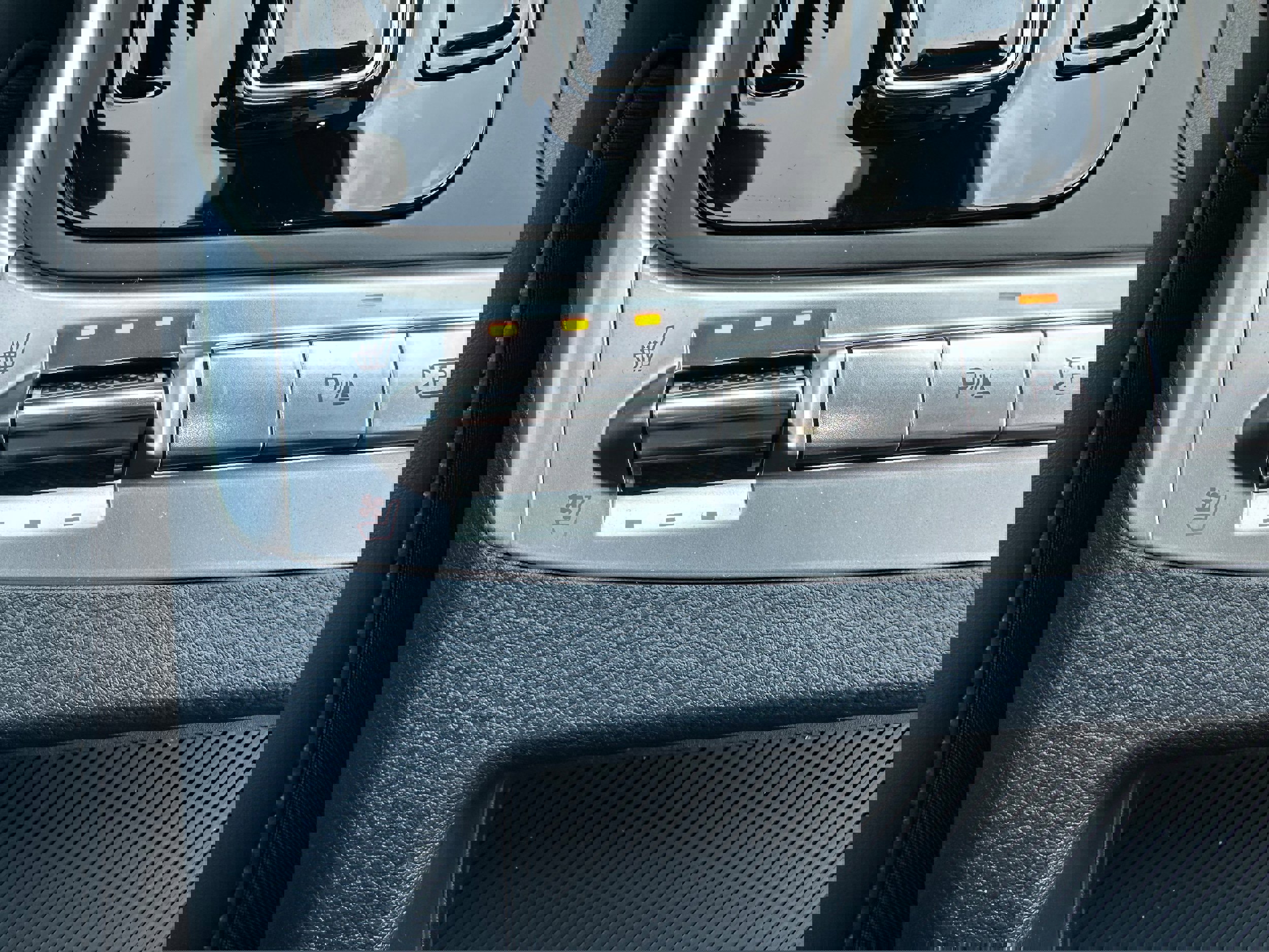 New 2026 Kia Carnival SX image 47