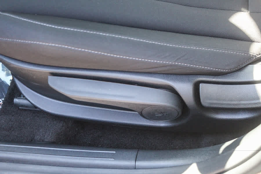 Certified 2025 Hyundai Elantra SEL FWD image 27