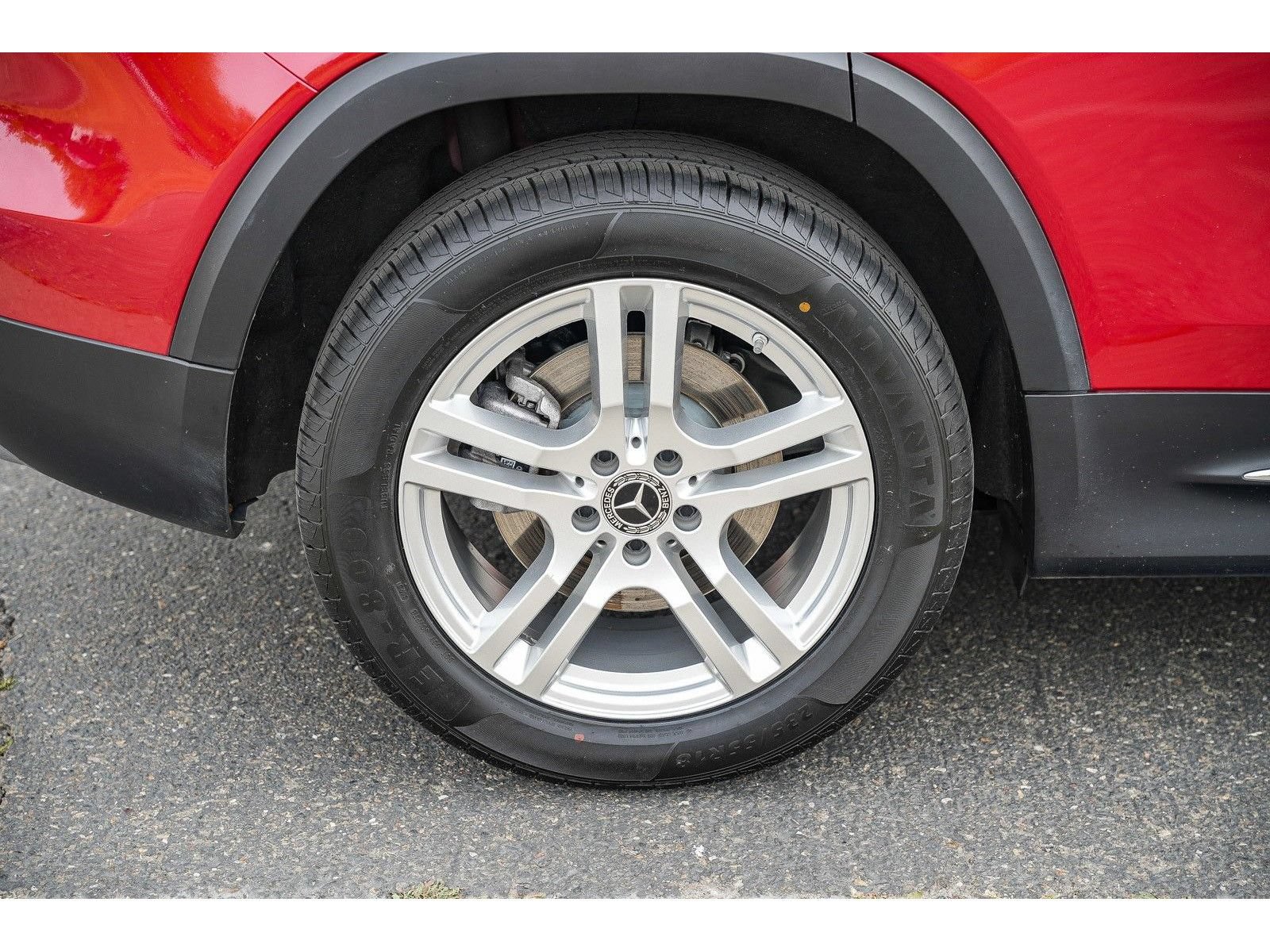 Used 2021 Mercedes-Benz GLB 250 4MATIC image 10