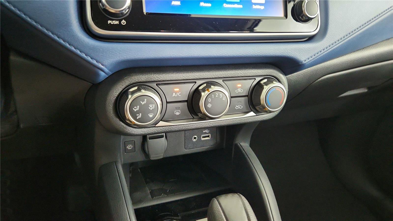 New 2025 Nissan Versa SV w/ Trunk Package image 30