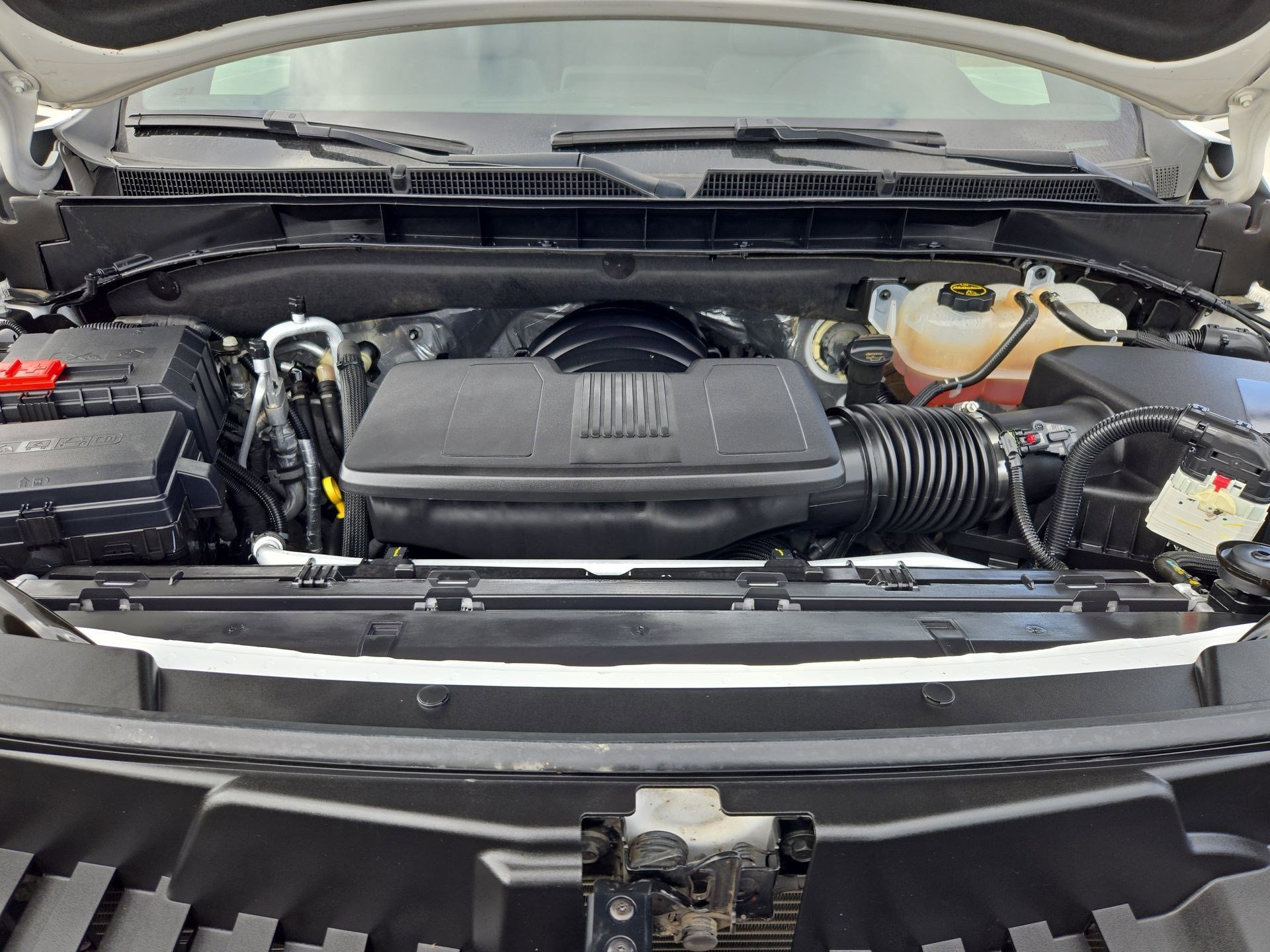 Used 2024 GMC Yukon XL SLT image 34