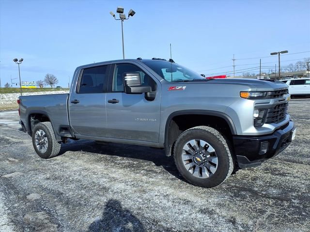 Used 2024 Chevrolet Silverado 2500 Custom w/ Custom Value Package image 6