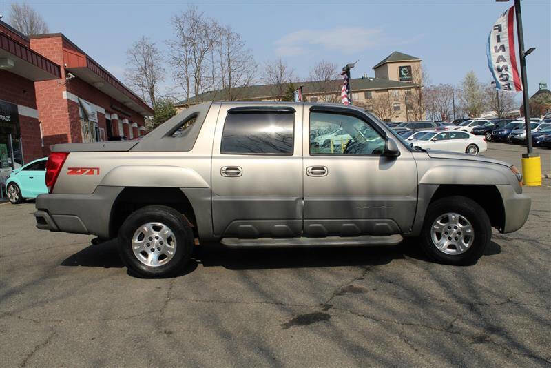 Used 2002 Chevrolet Avalanche 4x4 w/ Off-Road Suspension Pkg image 6