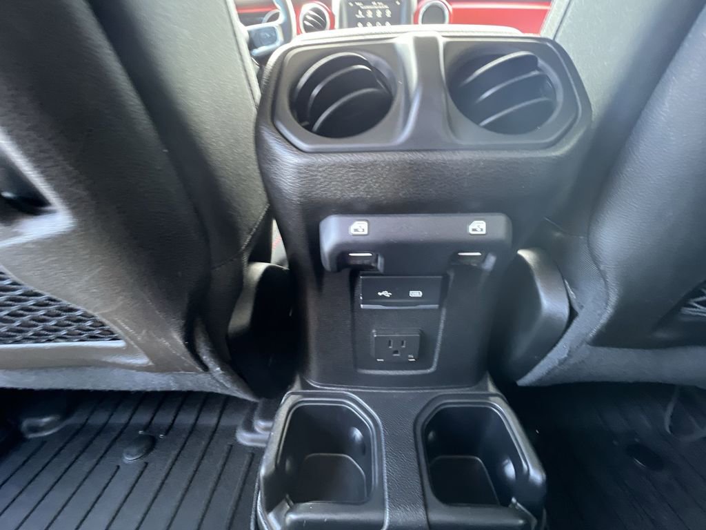 Used 2018 Jeep Wrangler Unlimited Rubicon image 21