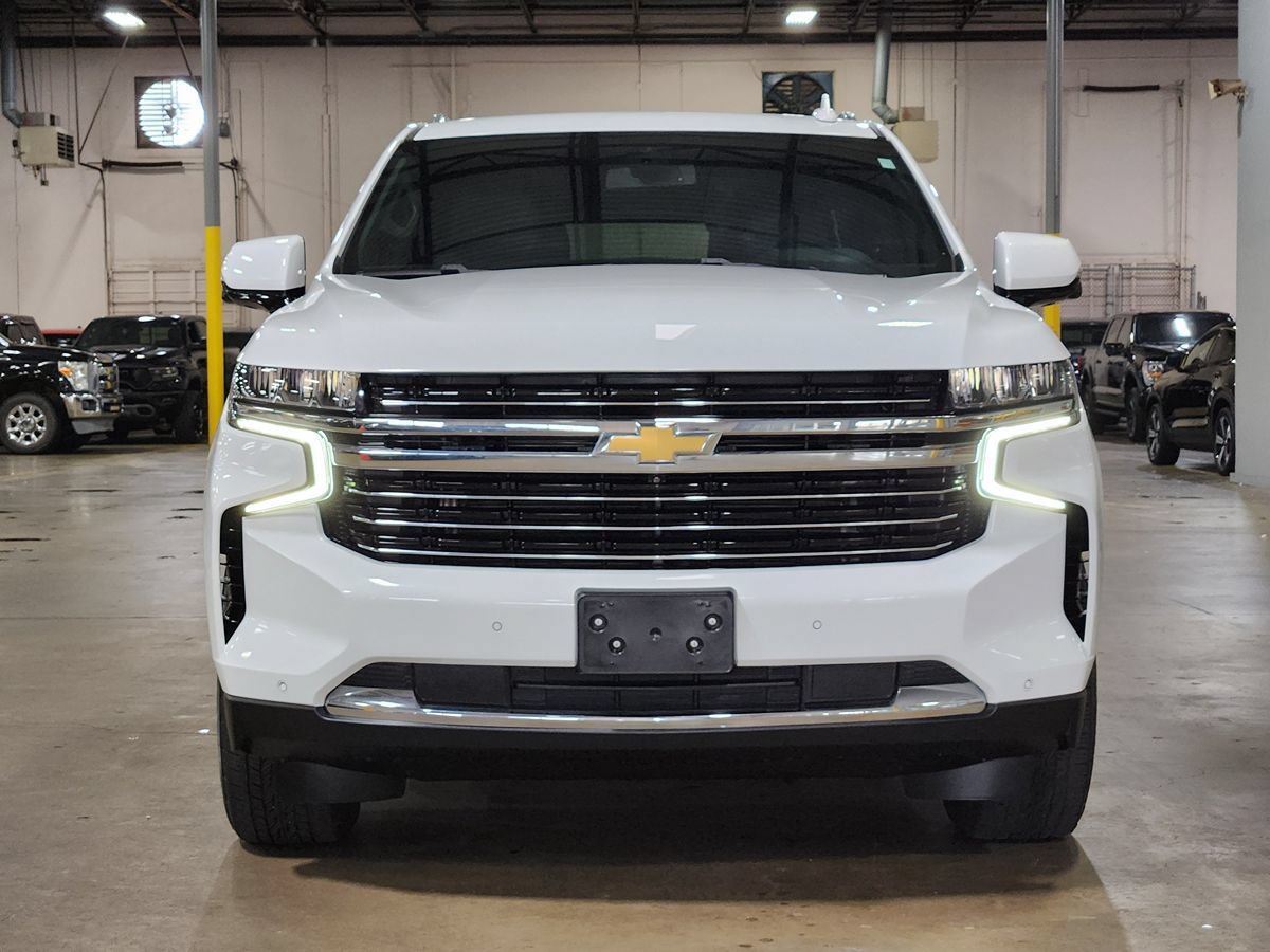 Used 2022 Chevrolet Tahoe LT w/ Luxury Package AWD/4WD image 2