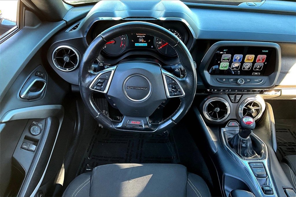 Used 2018 Chevrolet Camaro SS image 19