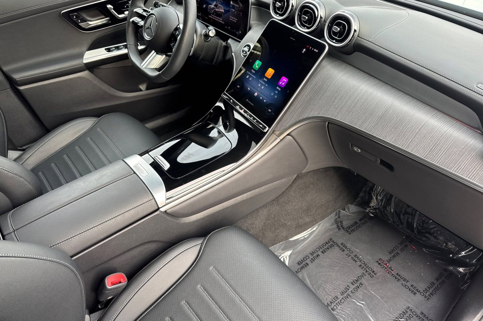 Certified 2025 Mercedes-Benz GLC 300 image 18