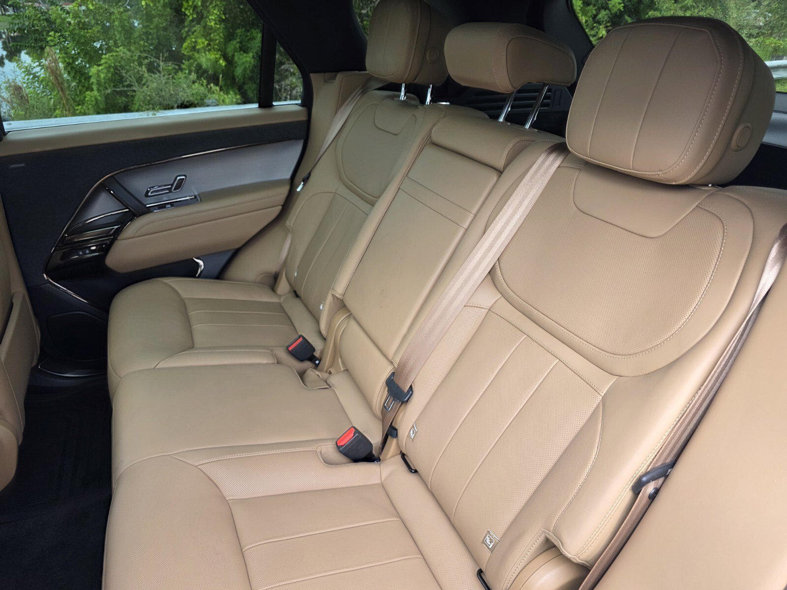 Certified 2024 Land Rover Range Rover Sport SE AWD/4WD image 16