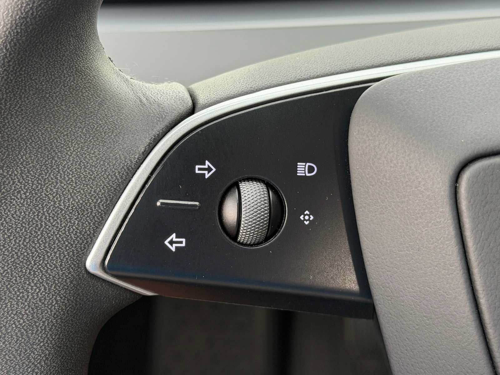 Used 2024 Tesla Model 3 Standard Range RWD image 15