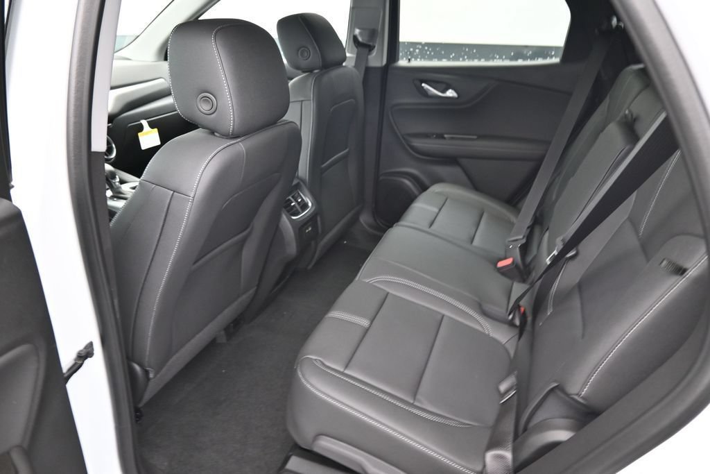 New 2026 Chevrolet Blazer LT w/ Midnight/Sport Edition AWD/4WD image 9