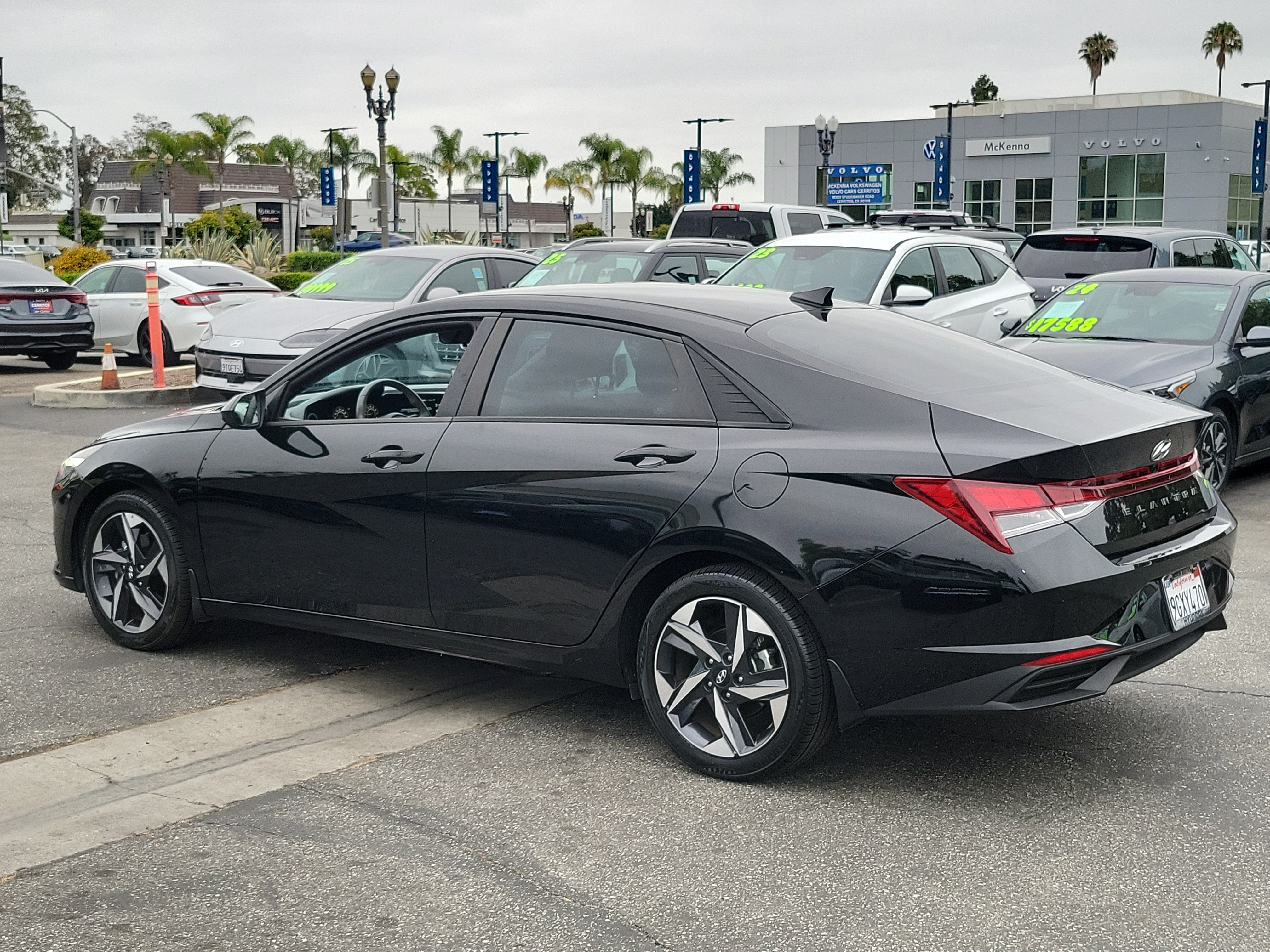 Certified 2023 Hyundai Elantra SEL w/ Convenience Package FWD image 26